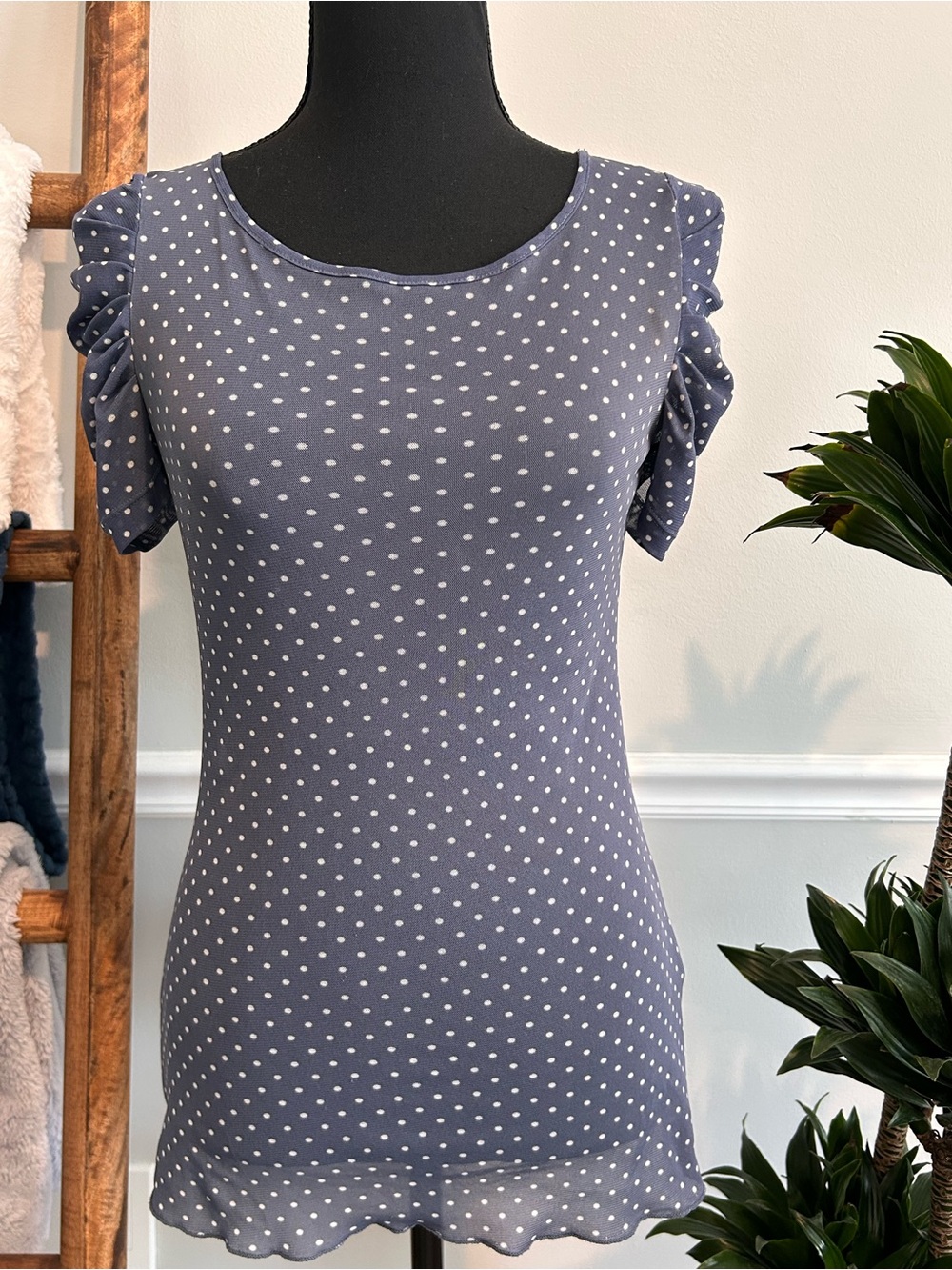 Zara Basic T-Shirt with Polka Dot Ruffle Sleeve Size M
